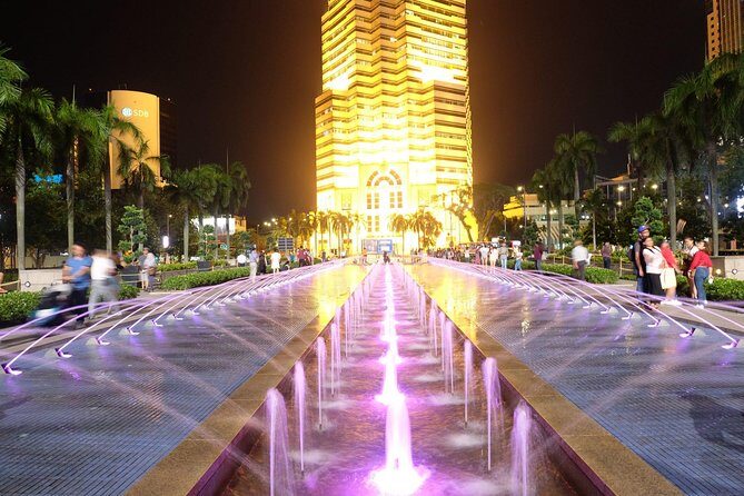 Night Tour: Lake Symphony, River of Life & Saloma Bridge - What You Can Expect from the Experience