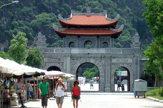 Ninh Binh Day Trip from Hanoi to Hoa Lu Trang An - Who Should Consider This Tour?