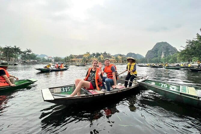 Ninh Binh Full-Day Tour to Hoa Lu, Tam Coc Boat Trip and Mua Cave - What’s Included & What to Keep in Mind