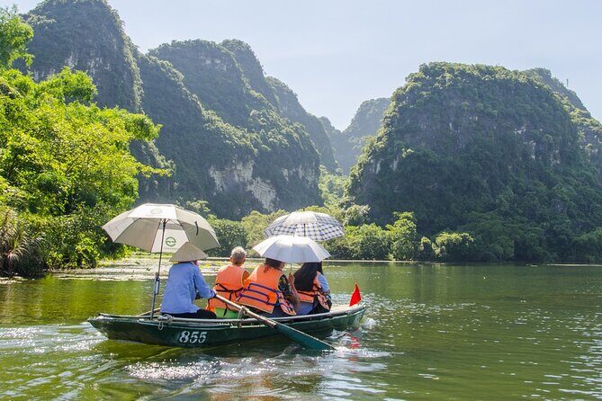 Ninh Binh Private Day Trip from Hanoi to Hoa Lu Trang An - Exploring Hoa Lu: Vietnams Former Capital