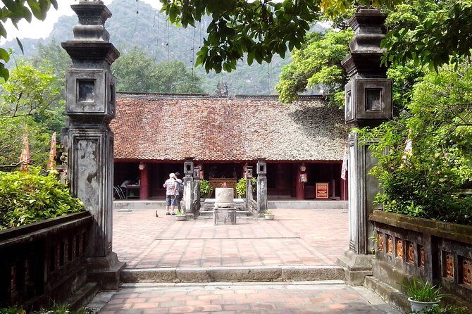 Ninh Binh Private Tour: Hoa Lu Tam Coc 1 Day Tour from Hanoi - Who Is This Tour Best Suited For?