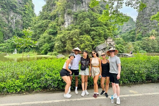 Ninh Binh Small Group Tour: Hoa Lu, Mua Cave, Tam Coc, Bich Dong - The Practicalities and Value