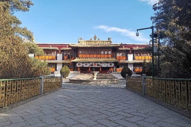 Overview of Tibet - 4 Days - Luxury accommodation - Getting Started: From Arrival to Comfort