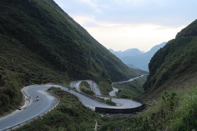 Package 4 Day Tour Ha Giang Ma Pi Leng pass and Meo Vac Market - In The Sum Up
