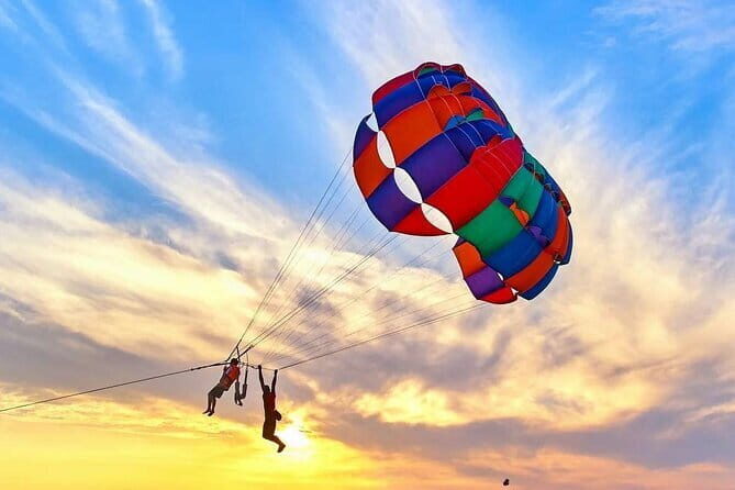 Parasailing in Langkawi - Who Will Love This Experience?