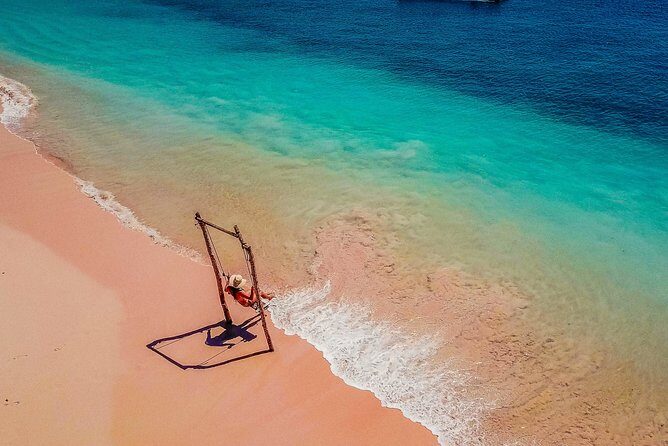 Pink Beach and Southeast Gili Islands Private Tour  Full Day - What to Expect from the Experience