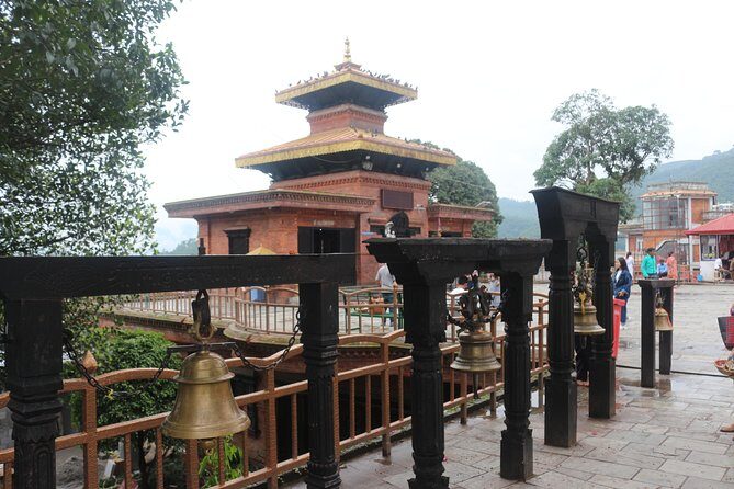 Pokhara city Tour & Hiking day Trip - The Hike from Sarangkot to Naudanda