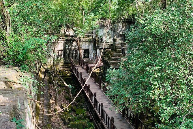 Preah Vihea x Beng Mealea x Koh Ker !! 12 hr private car charter - Who Should Consider This Tour?