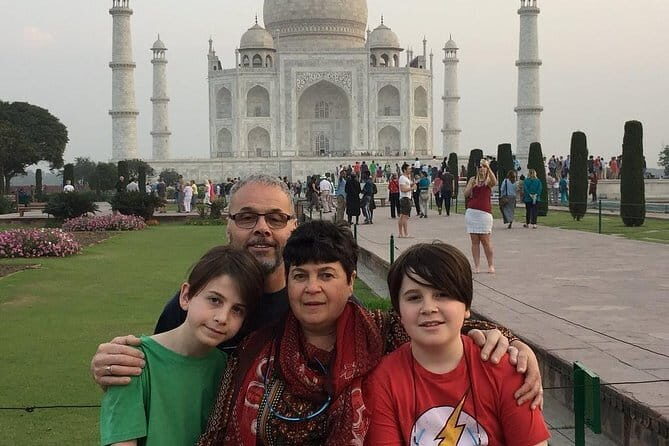 Private 02- Day Tajmahal Sunrise Tour By Flight From Chennai - What Makes This Tour Stand Out?
