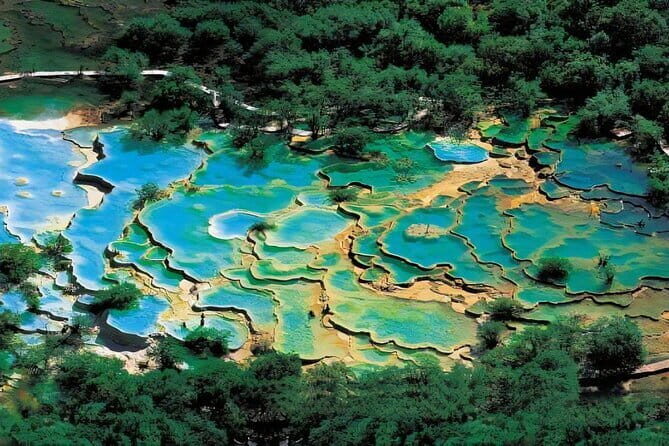 Private 2-Day Jiuzhaigou & Huanglong Tour by Train from Chengdu - Practical Tips for the Tour