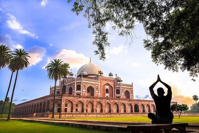 Private 3-day Golden Triangle Tour - Day 2: From Mughal Majesty to Mughal Ruins