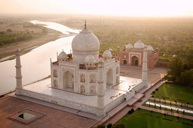 Private Agra Tour Including Taj Mahal and Lunch Via Express Train from New Delhi - What We Like About This Tour