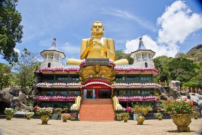 Private all inclusive Day trip Sigiriya Lion rock and Dambulla Cave temple - In-Depth Exploration of the Tour