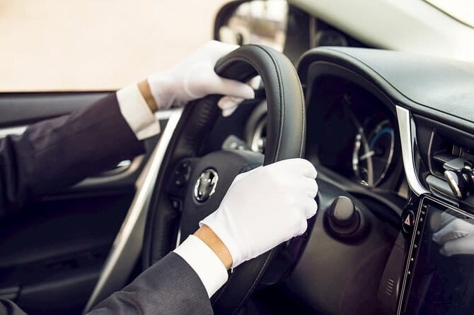 Private Arrival Transfer:Any Chengdu Railway Station to City Hotel - The Experience: From Airport to Hotel in Style