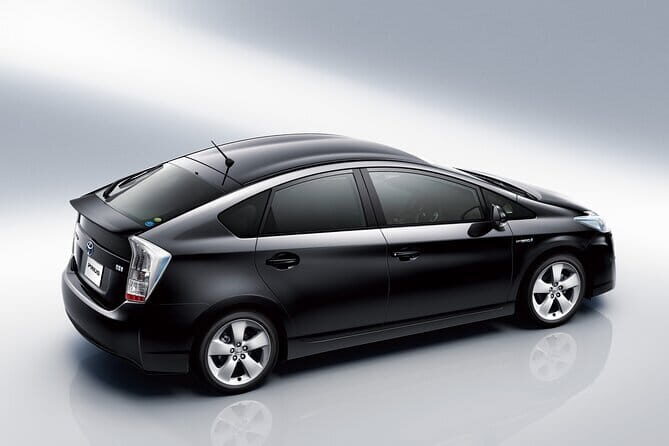 Private Car and Driver Hire in Sri Lanka  Chauffeur Services - Ease of Booking and Meeting Point
