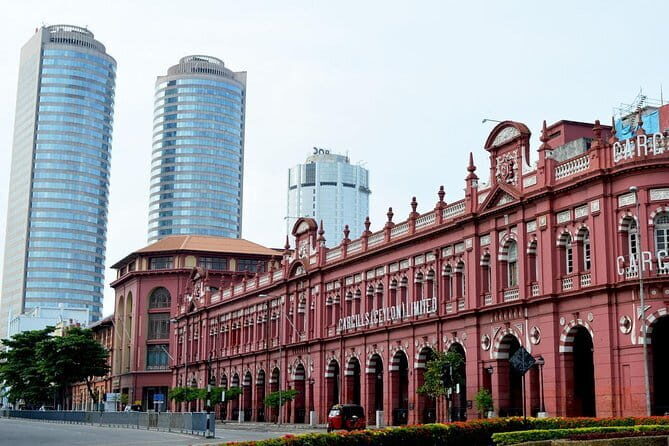 Private Colombo City Tour with Traditional Srilankan Lunch - The Lunch Experience: Authentic and Filling