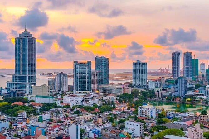 Private Colombo Sightseeing Tour, Beach and Kelaniya Temple - FAQs