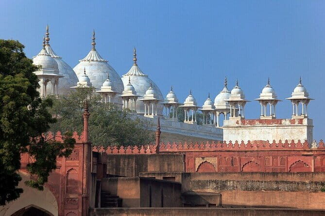 Private Cultural Walking Tour in Old Town of Agra - Jama Masjid: The Grand Entrance to Old Agra