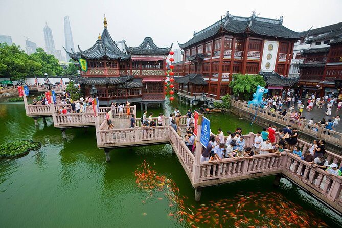 Private Day Tour Shanghai City and Zhujiajiao Water Town - Final thoughts: Who is this tour perfect for?