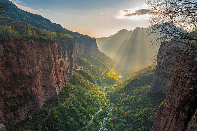 Private Day Tour to Guoliangcun Cliff Village from Luoyang - What Makes This Tour Value for Money?
