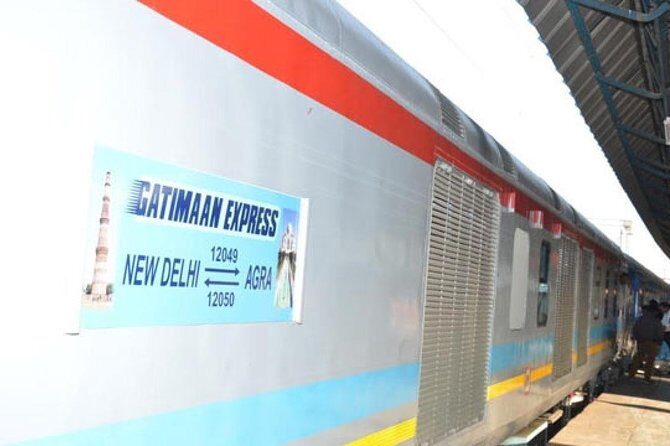 Private Day Trip of Taj Mahal and Agra Fort By Superfast Train - All Inclusive - The Experience of Traveling with India Tours