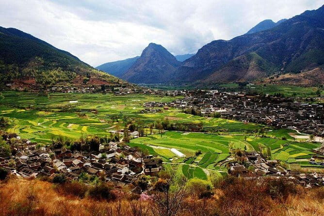 Private Day Trip to Yangtze River First Bend, Shigu Ancient Town, Tiger Leaping Gorge from Lijiang - The Highlight: Tiger Leaping Gorge