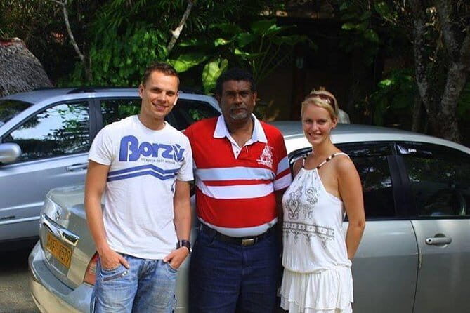 Private departure transfer from your hotel in Negombo to the Airport. - What to Expect on Your Last Day