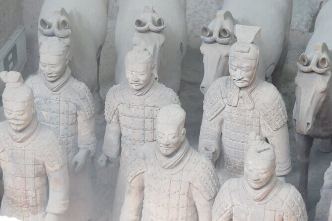 Private express Terra Cotta Army & 2 other sites with round way airport transfer - Practical Details That Matter