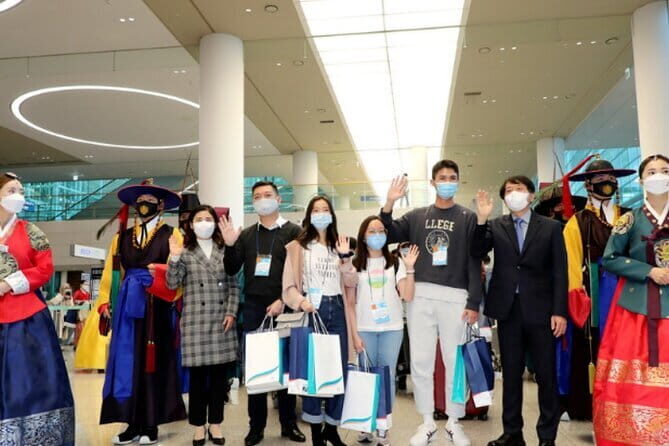 Private Gimpo Airport Transfer to/from Seoul(1~7pax) - The Meet & Greet