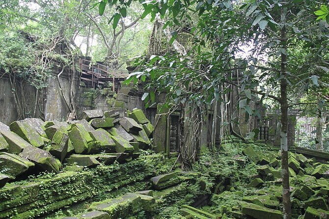 Private Guided Tour Khmer Temples Beng Mealea and Koh Ker - Why Choose This Tour?