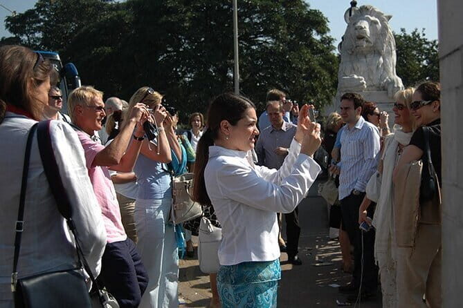Private Halfday Kolkata Guided City Tour - Transportation, Guides, and Overall Value