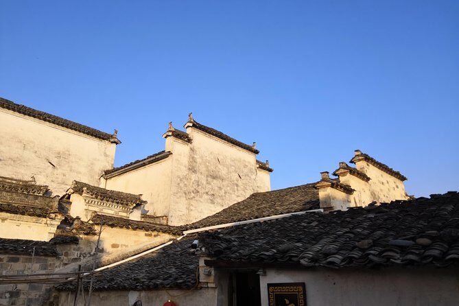 Private Hiking Tour along Xihong Ancient Trail in Huangshan City & Mt. Qiyun - Day 2: Walking through history and tranquility