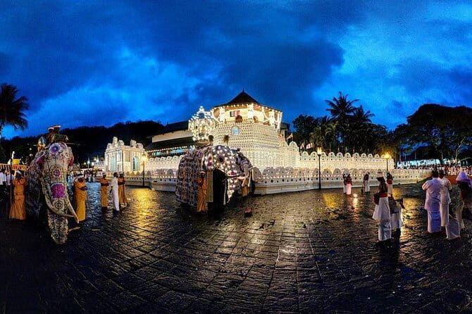 Private Kandy Day Tour From waskaduwa - Transportation and Practical Details