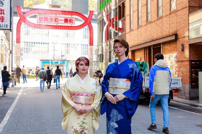 Private Kimono Cultural and Historical Walk in Kabukicho - Value and Who It’s Best For