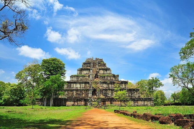 Private Koh Ker & Beng Melea temple Tour - Starting the Day: Seamless Pickup and Comfortable Transport