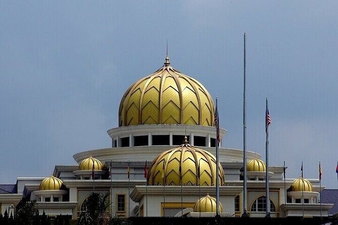 Private Kuala Lumpur City Tour Including Putrajaya and Batu Caves - Why This Tour Is Worth Considering
