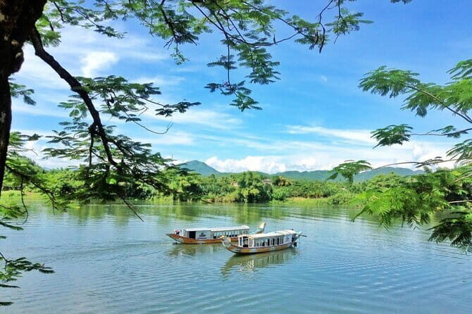 Private Nam Cat Tien National Park 2 Days 1 Night - Transportation & Accommodation: Comfort in the Wilderness