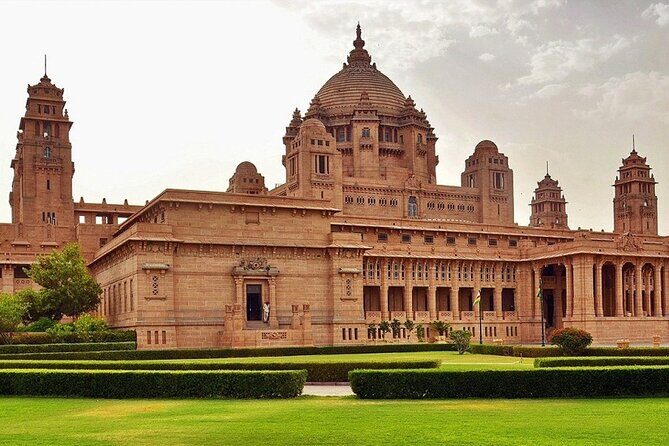 Private One Way Transfer From Pushkar To Jodhpur In AC Vehicle - The Real Experience: Comfort Meets Convenience