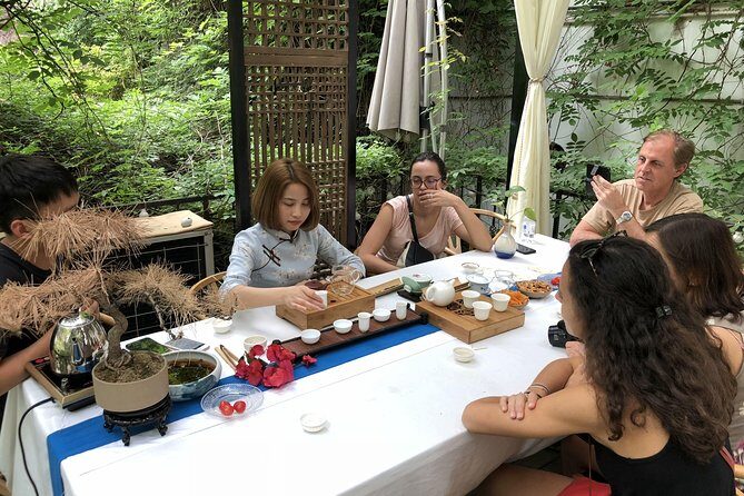 Private Panda Tour with Kungfu Tea Course One-day Trip - Discovering Chengdu’s Tea Culture: A Cup of Tradition