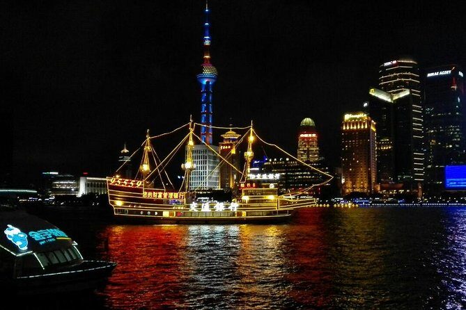Private Shanghai Evening Tour Including Dinner - Huangpu River Cruise: A Visual Feast