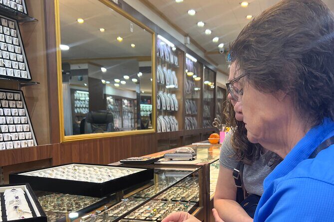 Private Shopping Tour in Kathmandu - Who Should Book This Tour?