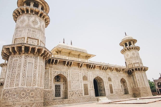 Private Taj Mahal & Agra Tour by Superfast Train - The Guide and Tour Experience