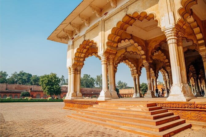 Private Taj Mahal Tour from Delhi by Gatimaan Express - What’s Included and What’s Not