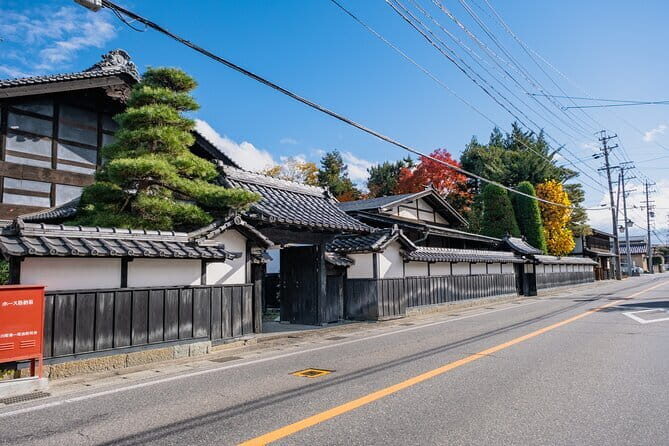 Private Tea Ceremony in a traditional guest house - Who Should Consider This Tour?