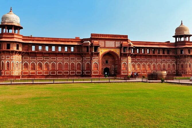 Private Tour: Agra and the Taj Mahal Day Trip from Delhi - Exploring the Taj Mahal: A Monument of Love
