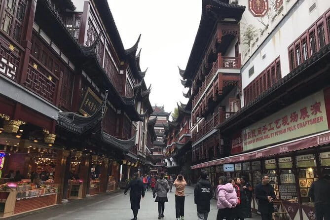 Private Tour of Shanghai Ocean Aquarium, the Bund, Yu Garden and Shanghai Tower - FAQs
