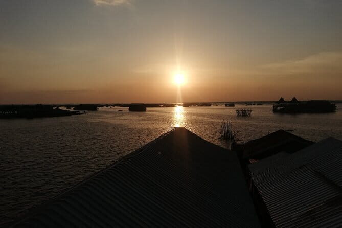 Private tour to Bakong Temple and Sunset at Tonle Sap Lake - Who Should Consider This Tour?