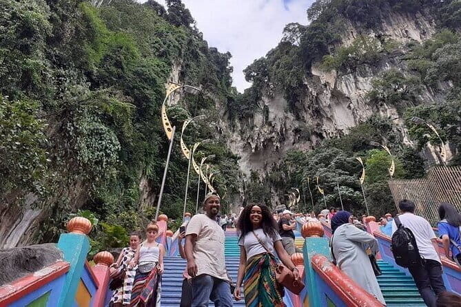 Private Tour with Local Host : Genting Highlands Day Tour enroute Batu Caves - Practical Tips and Considerations