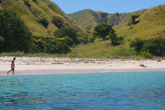 Private Transfer from Lombok Airport (LOP) to Mangsit - Who Should Consider This Service?