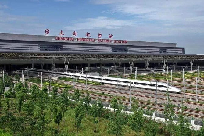 Private Transfer from Shanghai Hongqiao Railway Station to City Center - The Experience in Practice